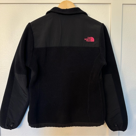 The North Face Women’s Denali Jacket Size Small - Picture 3 of 10